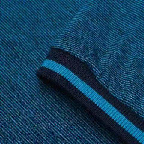 Turquoise- turkusowy