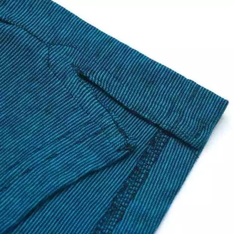 Turquoise- turkusowy